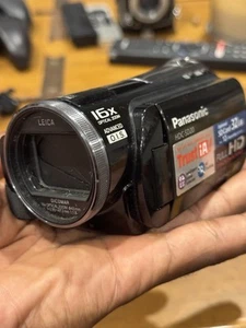Panasonic HDC-SD20 Camcorder HD DIGITAL HIGH Definition Video - 16x Zoom - Picture 1 of 8