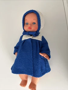 Muñeca de plástico liso vintage Furga Baby cabello moldeado 13" traje de uso - Imagen 1 de 17