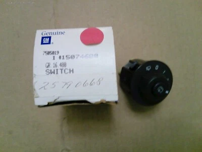 NEW GM 02-09 Chevy GMC Trailblazer Envoy REAR  WIPER SWITCH OEM 15074680 BIN OBO - Image 1 of 4
