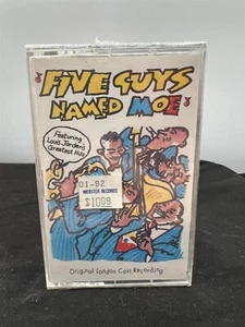 FÜNF JUNGS NAMENS MOE ORIGINAL LONDON BESETZUNG AUFNAHME WEISSE KASSETTE BAND - Bild 1 von 4
