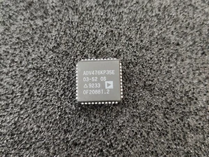 1 Stück/pc. ADV476KP35E - ANALOG DEVICES PLCC44 - CMOS Monolithic 256x18 RAM-DAC - Picture 1 of 1