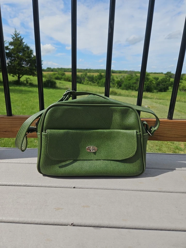 Cartera/bolso de transporte vintage retro de vinilo verde MCM de los años 60 Foto 1 de 4