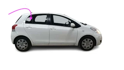 Se adapta a: Toyota Yaris 2006-2011 4P hatchback pasajero ventana de ventilación trasera derecha vidrio Foto 1 de 4