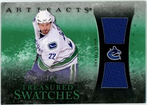 2010-11 Artifacts Treasured Swatches Emerald Daniel Sedin Dual Jersey 10/15 #TS-