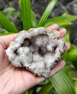 139gr Geode Crystal Specimen Healing - Picture 1 of 4