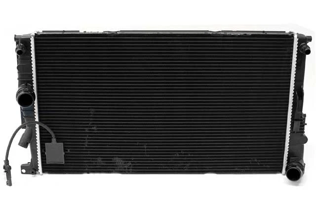 Radiador GENUINO BMW 17118672106 BMW 428i 428i xDrive 328i 228i 328i xDrive Foto 1 de 1