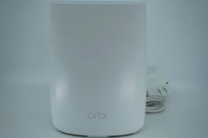 Netgear Orbi Router RBR50 Tri-Band WiFi AC3000 Mesh System z kablami i adapterem - Zdjęcie 1 z 14