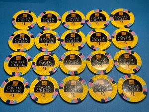 20——$1———CACHE CREEK———BROOKS CALIFORNIA INDIAN CASINO CHIPS——- - Foto 1 di 7