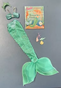 Vintage 1999 Mattel Barbie bambola Fashion Tales sirena principessa vestito #26436 - Foto 1 di 5