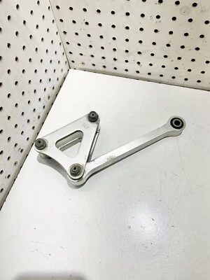 04 05 06 2004 2005 2006 Yamaha Yzf R1 Dogbone trasero acoplamiento acoplamiento OEM A40 Foto 1 de 4