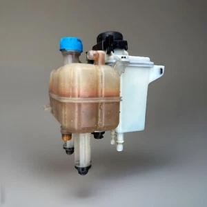 Citroen Relay/ Peugeot Boxer/ Fiat Ducato COOLANT RADIATOR EXPANSION HEADER TANK - Picture 1 of 5