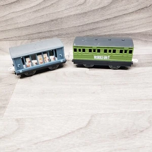 Thomas Train Trackmaster Livestock Cargo Truck & Works Unit Car Cart - Picture 1 of 7