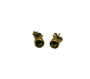 9ct 9k Yellow Gold Round Cabochon Green Peridot Stud Earrings 5mm. Brand New - Picture 1 of 6