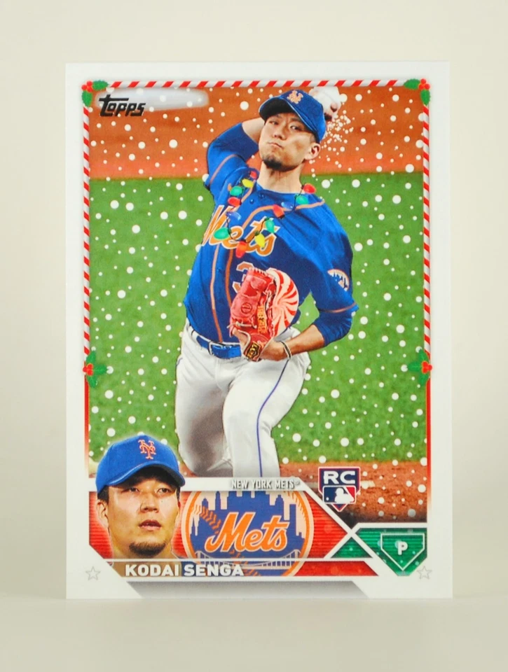 2023 Topps Holiday #H198 Kodai Senga SP Christmas Lights Holding Candy Variation - Image 1 of 1