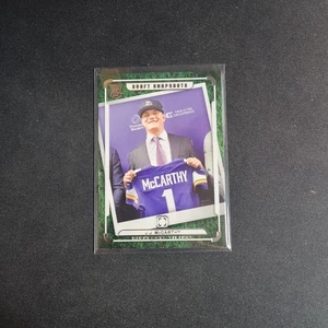 2024 Panini Photogenic - Bozza istantanee J.J. McCarthy #8 (RC) Vikings L52 - Foto 1 di 2