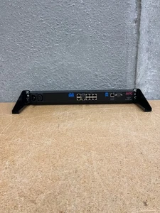 Monitor de rack NetBotz 200 de APC NBRK0200 con orejas de rack - Imagen 1 de 7