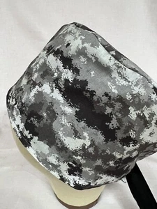 Men/Women Surgical Scrub Cap Lined Camo Camouflage Grays Cool Cap 100% Cotton - Picture 1 of 3
