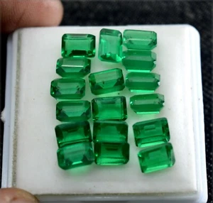 Lote de piedras preciosas sueltas de 7x5 mm de esmeralda de Zambia calibrada natural certificada - Imagen 1 de 10