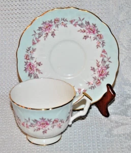 Beautiful Vintage, Aynsley, Light Blue Glaze & Roses, Bone China Teacup & Saucer - Picture 1 of 6