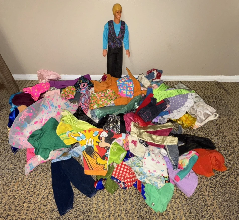 Huge lot of Vintage Barbie clothing 100 Pieces W/Doll 60s 70s 80s 90s 2000s - Image 1 of 4