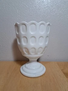 Vintage E.O. Brody M4200 White Milk Glass Thumbprint Vase - Picture 1 of 8