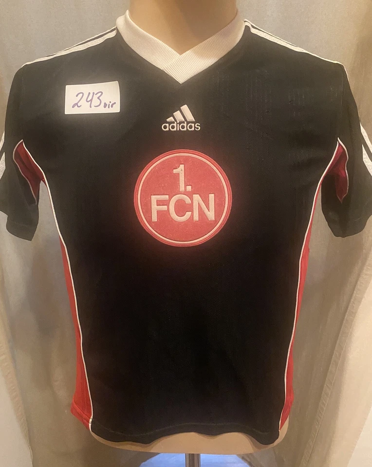 1.FC Nürnberg Adidas Training Trikot 96/97 "1.FCN Wappen" + Handsigniert Gr.152 - Bild 1 von 4