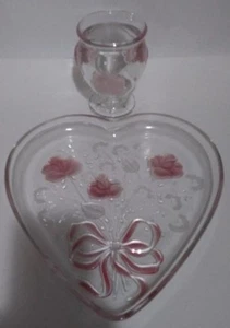 Home decor - matching pale pink rose heart shaped dish/plate/platter and vase - Picture 1 of 9