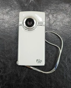 Flip Video F260W PSV-552 Pure Digital Video Camera 60min Record - Tested Working - Picture 1 of 8