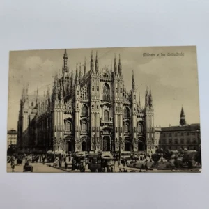 MILANO LA CATTEDRALE CARTOLINA ANTICA SPEDITA NEL 1924 CON FRANCOBOLLO E TIMBRO - Picture 1 of 5