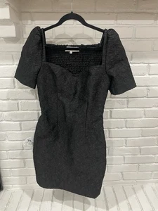 Eliatt Femenise Minikleid schwarz einfarbig Revolve Herzausschnitt - Bild 1 von 6