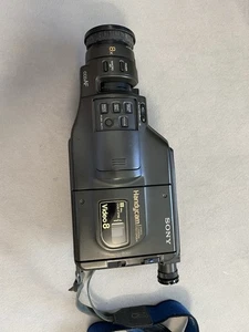 Cámara de video grabadora de video Sony CCD-F375E Handycam 8 piezas repuestos o reparaciones - Imagen 1 de 12