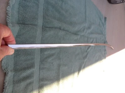 1968 OLDSMOBILE CUTLASS 442 HURST OLDS RIGHT FENDER UPPER PEAK MOLDING NICE GM - Image 1 of 4