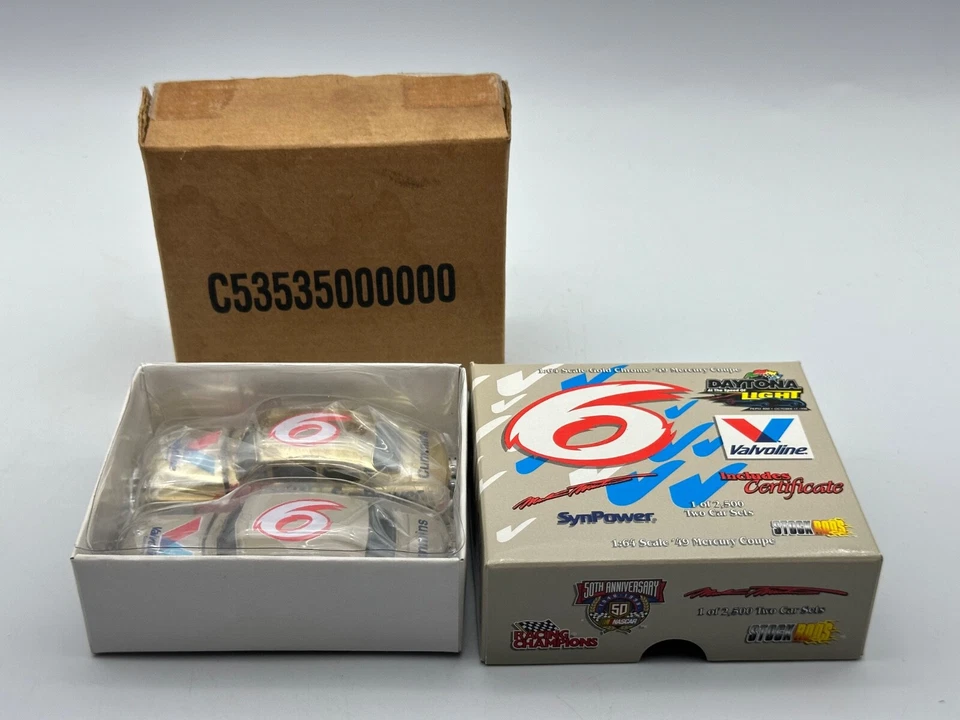 Juego de 2 Mercury 1949 cupé Valvoline Racing, 1:64, nuevo en caja Foto 1 de 4