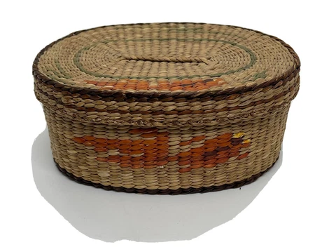 Vintage Fine Weave Sweet Grass Oval￼ Basket Lid Trinket Boho Country Cover