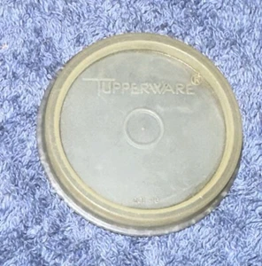Vtg Tupperware Lid 201 Tiny Round Replacement Clear - Picture 1 of 3