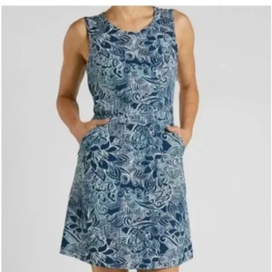 Title Nine Dress Women 4 Blue Phantasm Athletic Cut Out Back Pockets Sleeveless - Picture 1 of 9