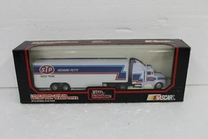 Richard Petty #43 STP team transporter 1/64💥💥READ💥💥 - Picture 1 of 1