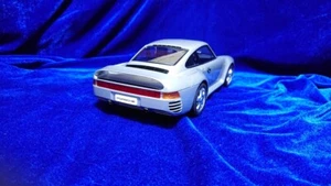 Grouppeb Porsche 1/18 959 78081 Autoart Helmut 962C Bot Silver - Picture 1 of 6