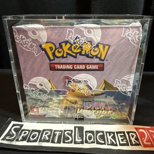 Pokémon TCG: Sword & Shield - Vivid Voltage Booster Box Sealed with Display Case - Picture 1 of 6