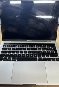 Pour pieces - MacBook Pro A2159 - 2019 - I5 2.4 GHZ - 8GO - Zdjęcie 1 z 8