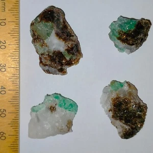Beryl var Emerald w/ Biotite Mica natural mineral specimens bundle lot 92ct - Picture 1 of 6