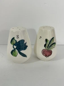Vintage MCM Japan  salt and pepper shakers Vegetables Radish  Peas - Picture 1 of 8