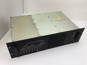 Generador de radiofrecuencia, voltaje de suministro: 230 VAC, conexiones coaxiales - Imagen 1 de 9