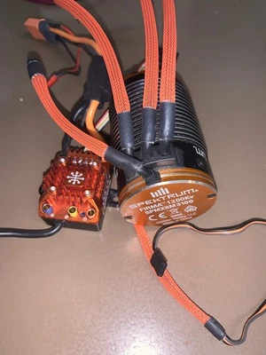 Axial SCX6 Motor and ESC Spektrum 1200kv - Image 1 of 3