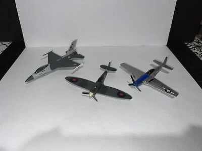 Lot Of 3 Corgi F16 Falcon Fighter Submarine Spitfire P-51D Mustang Diecast Model - Image 1 of 4