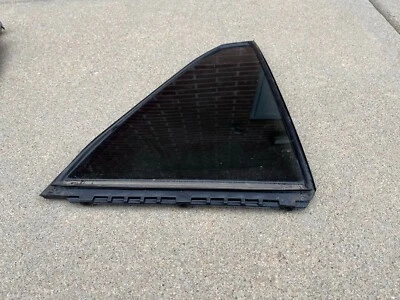 Lexus RX330 2005 vidrio de ventilación de puerta trasera con tira climática privacidad para pasajeros OEM  Foto 1 de 3