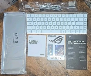 ASUS ROG Falchion RX 65% Wireless Gaming Tastatur mit roten Low-Profile Switches - Bild 1 von 7