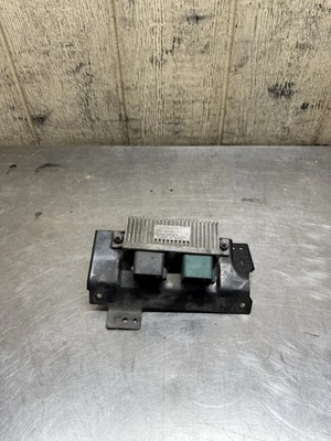 Módulo de control de relé de bujía incandescente 99-10 FORD F250 F350 7,3 L 6,0 L 6,4 L con montaje OEM Foto 1 de 4