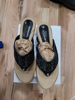 Spring step made in Italy leather upper black sandals size 40 - Image 1 of 2