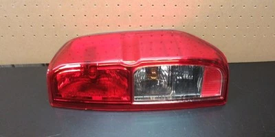 05 06 07 08 09 10 11 12 13 14 NISSAN FRONTIER RIGHT REAR TAILLAMP OEM 26550EA800 - Image 1 of 4